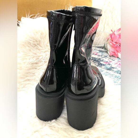 NWOT H&M Platform Boots Black Patent Chunky Heels Lug Sole US 7 EU38 - Picture 4 of 9